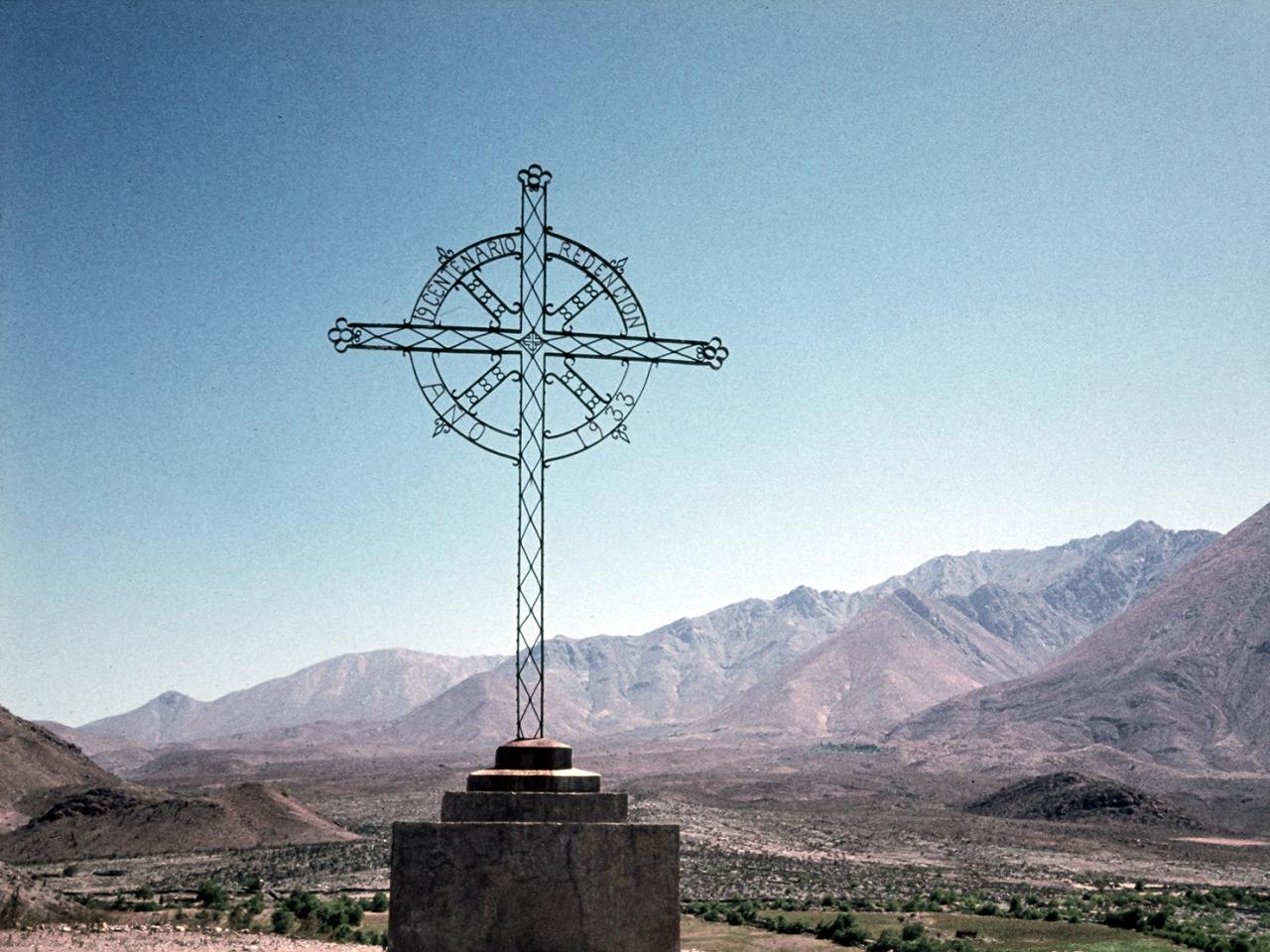 Cruz de la redención en el cerro de La Virgen