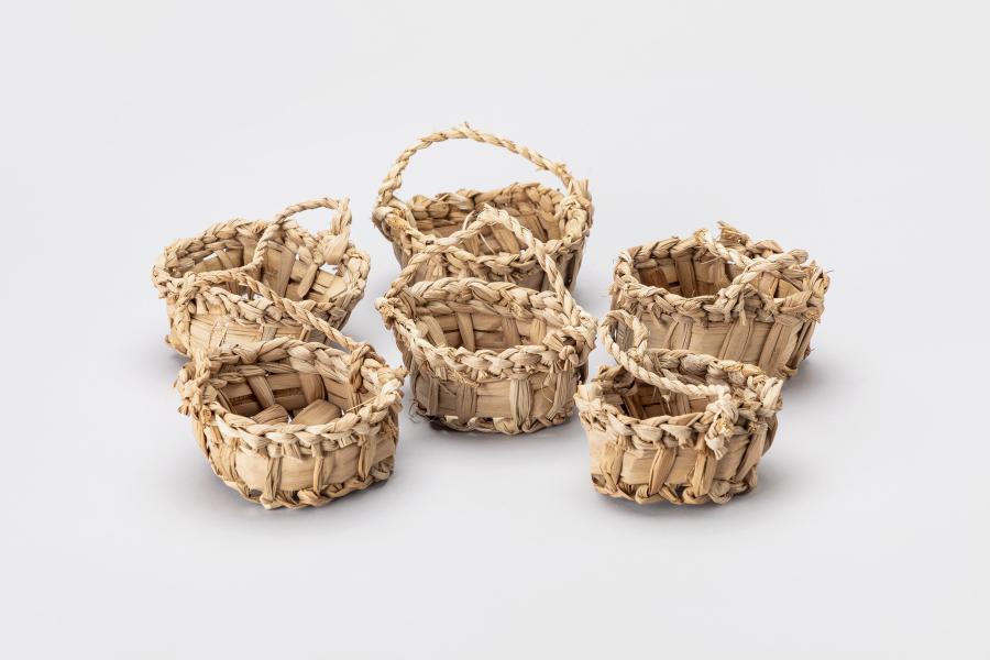 Seis canastito medianos con asa