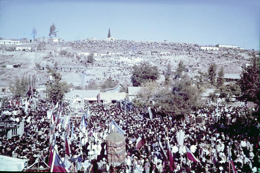 Vista general de la procesión de la Virgen de Andacollo por su fiesta